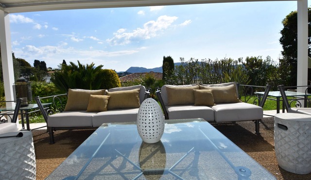 Luxurious family villa