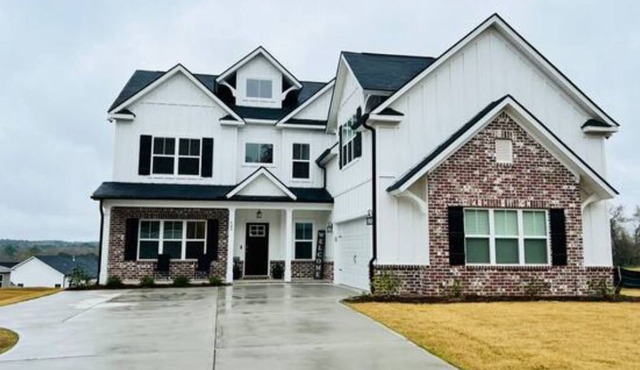 Luxurious Farmhouse in Evans 15 mins from Masters only 7 miles