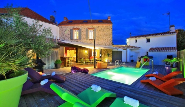 Luxurious private luxury villa - 12 pers. max - 200m² - LA CHAIZE - N°19