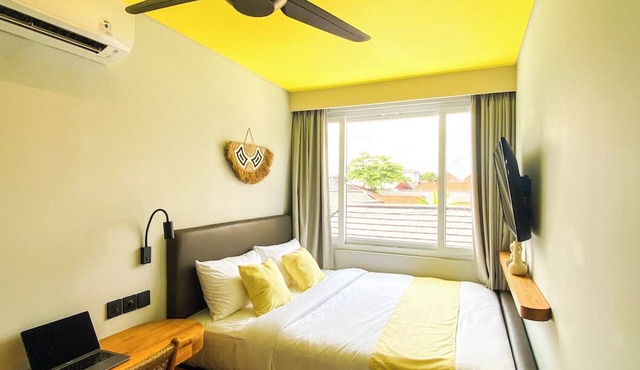 Luxurious, fully-equipped Room