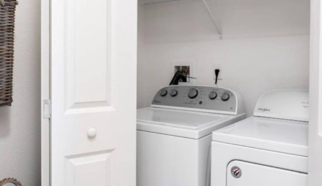 Luxurious fully furnished suite near hospital's!
