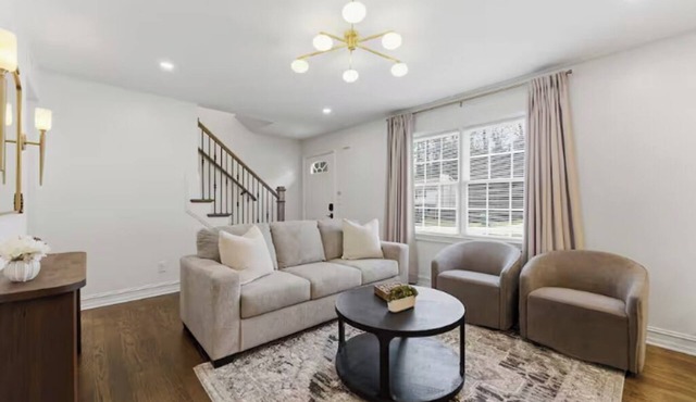 "Luxurious Getaway in Tucker: Hot Tub, Fire Pit