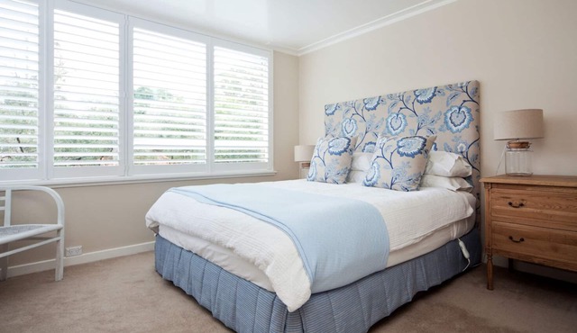 Luxurious Harbour View apartment on Darling Point Rd