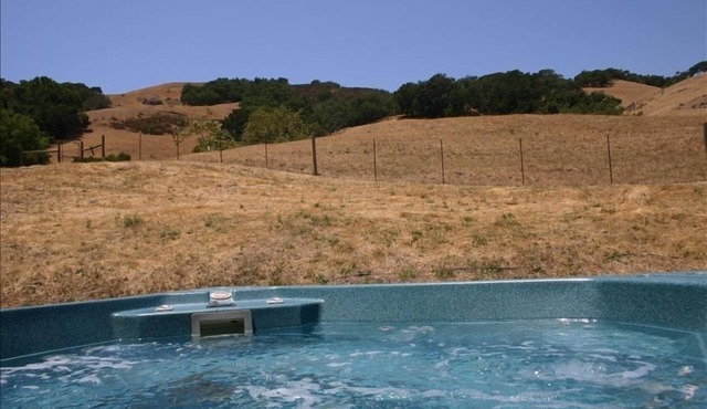 Luxurious Heavenly Cayucos 850 acre Ranch Home/8 bd/7ba/Pool/Tennis/Fishing.
