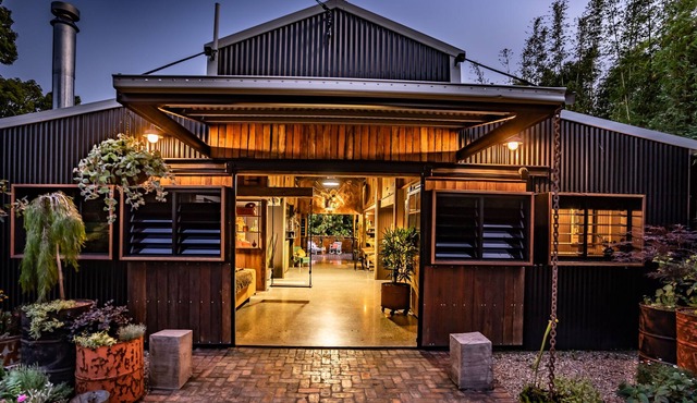 Luxurious hidden Oasis minutes from Byron Bay