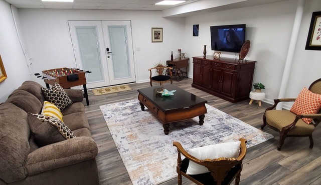 Luxurious Hideaway minutes away from downtownWoodstock, KSU, Town Center Mall