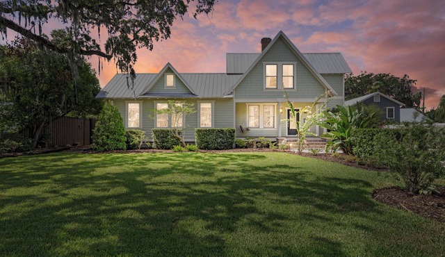 Luxurious historic home with pool, parking, easy walk to downtown