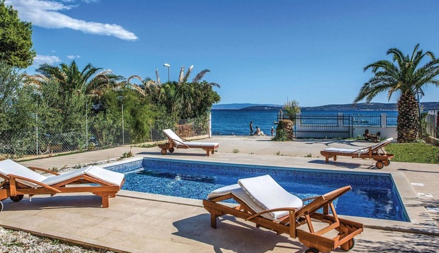 Luxurious home in Kastel Stafilic