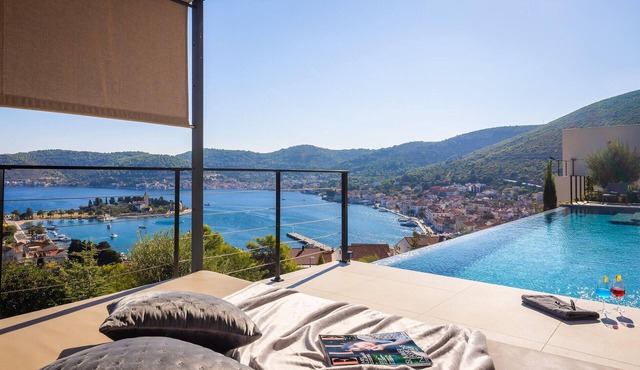 Luxurious home in Grad Vis