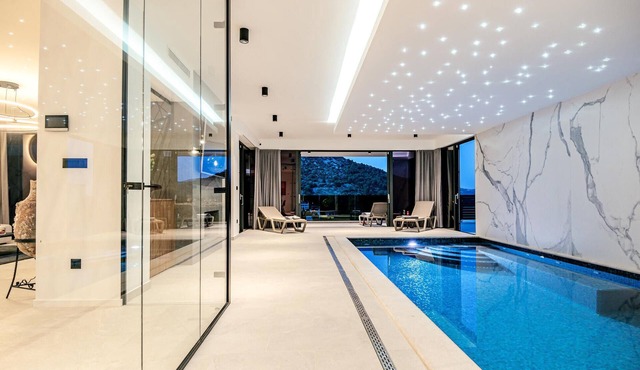 Luxurious home in Marina with sauna