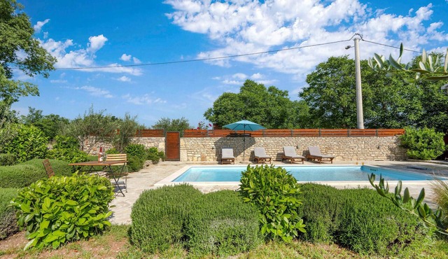 Luxurious home in Mratovo