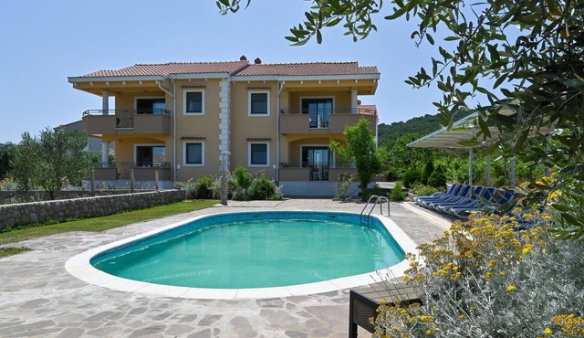 Luxurious home in Pasman