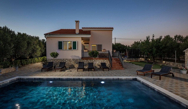 Luxurious home in Polaca