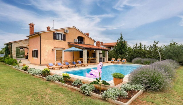 Luxurious home in Pula