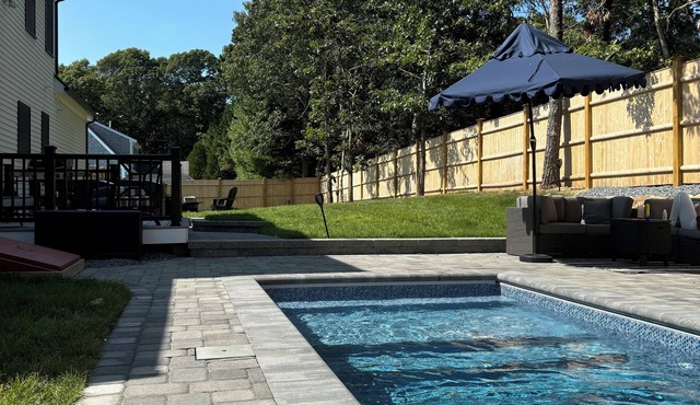 Luxurious Home near Mayflower beach. Heated Pool & Hot Tub Game & movie room