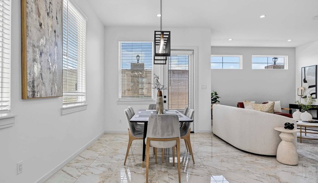 Luxurious Home. Office. Galleria. NRG