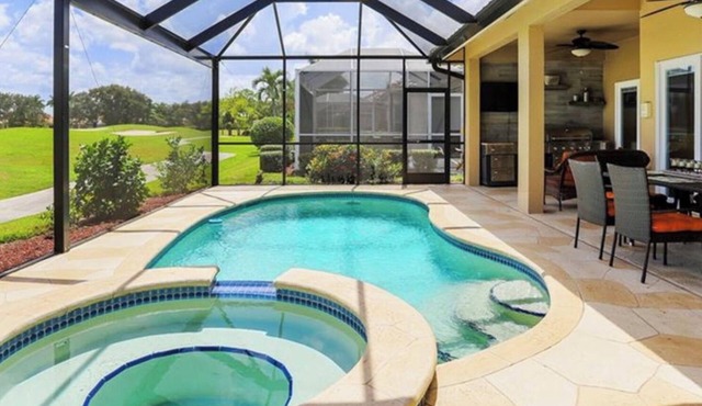 Luxurious home with stunning golf course views and private swimming pool & spa
