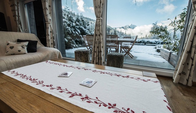 Luxurious house, gorgeous view in a charming environment