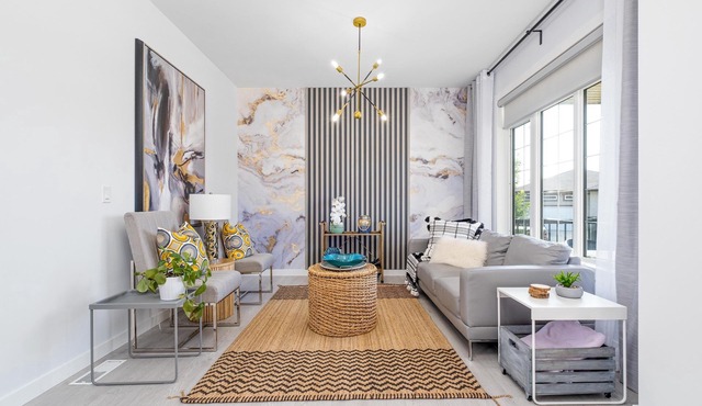Luxurious House in a Desired Location, King Bed