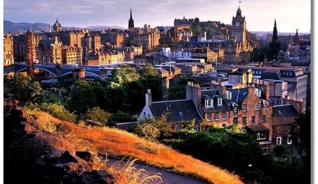 Luxurious House with indoor heated swimming pool - sleeps 15