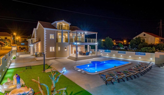Luxurious home in Dubrava kod Sibenika