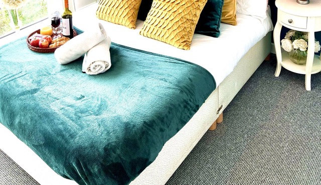 Luxurious Hub MK City Apartment