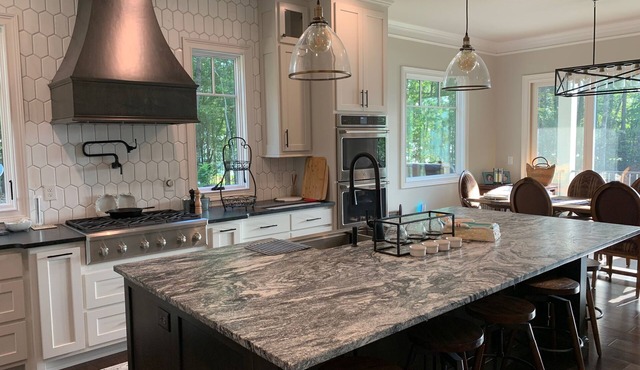 Luxurious Lake Oconee Family Getaway!