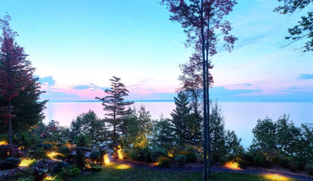 Luxurious Lake Superior Estate with Outdoor Hot Tub