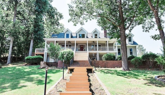 Luxurious Lake Wateree House