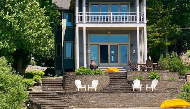 Luxurious Lakefront Home on Owasco Lake!
