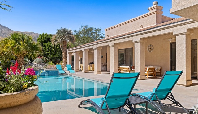 Luxurious Little Tuscany Retreat, Nested at Mountain Range in Top Neighborhood