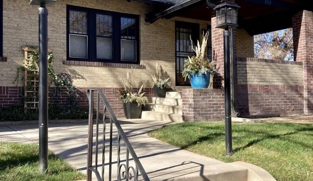 Luxurious living at the newly renovated private Monroe Bungalow, Central Denver,