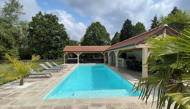 Luxurious longère villa, SPA pool between Montfort l'Amaury and Rambouillet