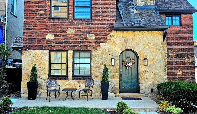 Luxurious, Modern Home in Pittsburgh's Mt. Washington Neighborhood