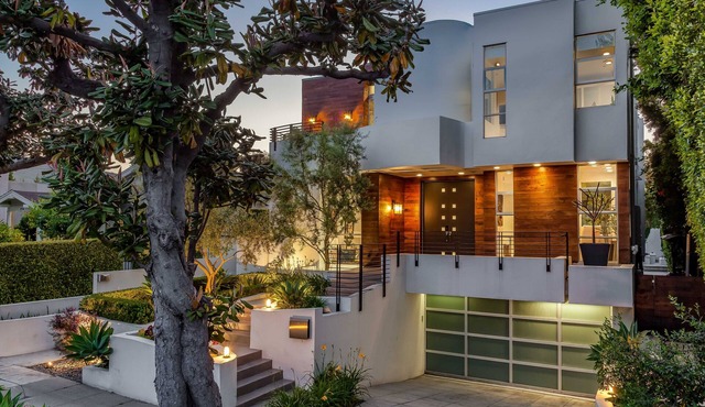 Luxurious Modern in West Hollywood