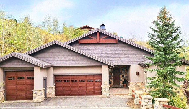 Luxurious Mountain Contemporary Home