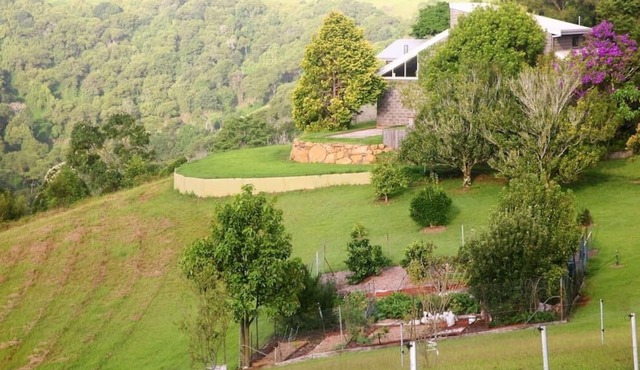 Luxurious Mountain Retreat