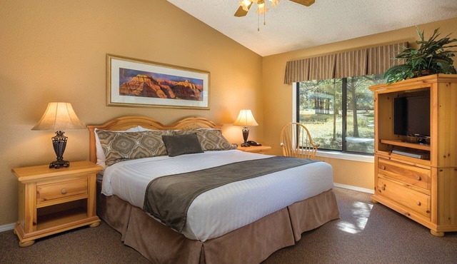 Luxurious Mountain View Golf Resort with tons of Amenities
