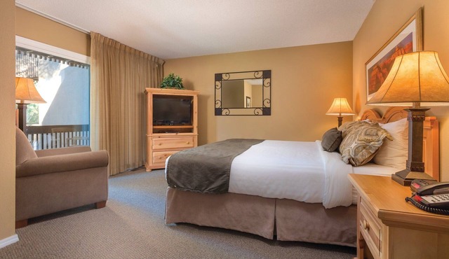 Luxurious Mountain View Golf Resort with tons of Amenities