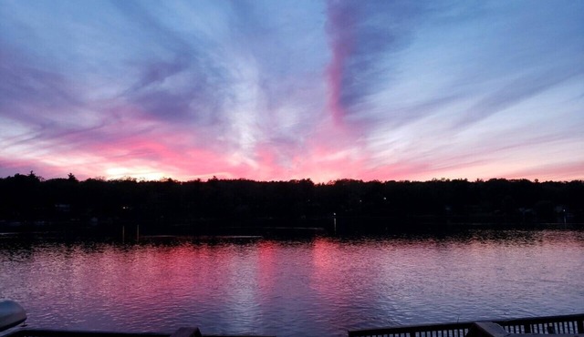 Luxurious Muskegon River Getaway