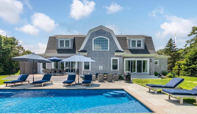 Luxurious New Katama Gambrel With Pool