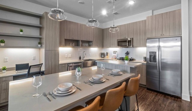 Luxurious New Unit|1Bd1Ba|Pool, Golf Sim