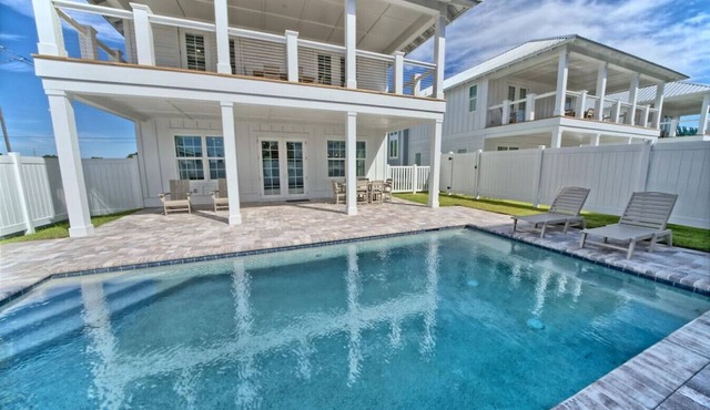 Luxurious New Home Private Pool Ocean Views