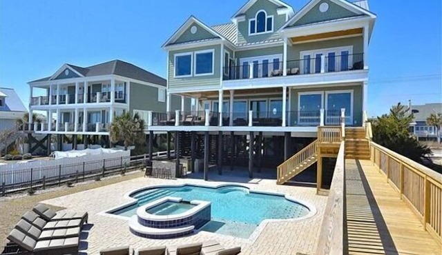 Luxurious Oceanfront Home: Pool, SPA, & Movie Theater