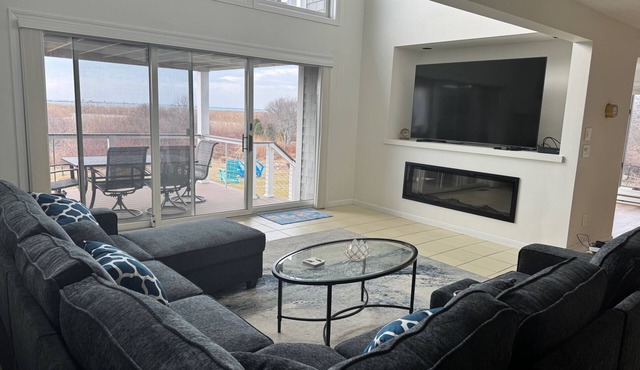 Luxurious Oceanfront Beach Home!