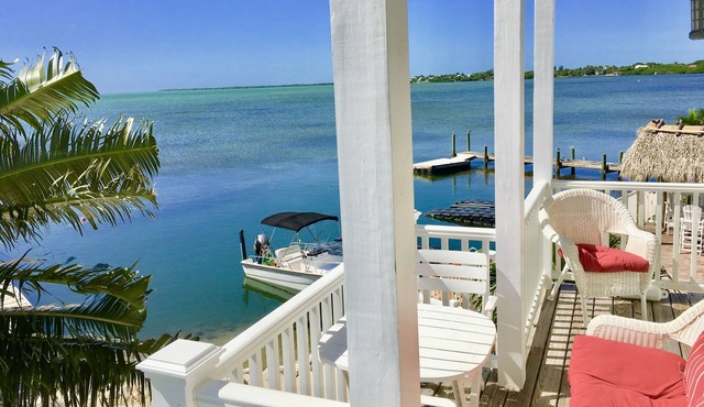 Luxurious Oceanfront Home on Beach, Pool, Dock, Kayaks, Bikes, Amazing Views!