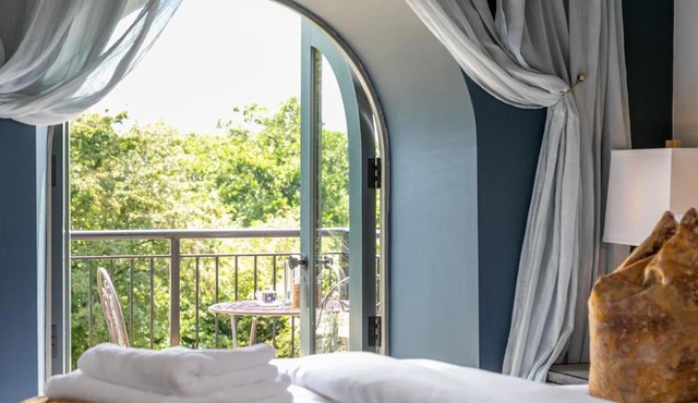 Luxurious one bedroom house