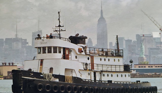 Luxurious one of a kind Tugboat/yacht, NYC, Sleeps 12, unique experience,