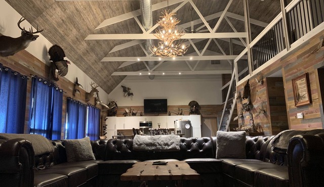 Luxurious Otter Pointe
