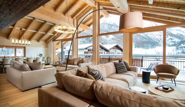 Luxurious penthouse in a prime location in Haus Berghof